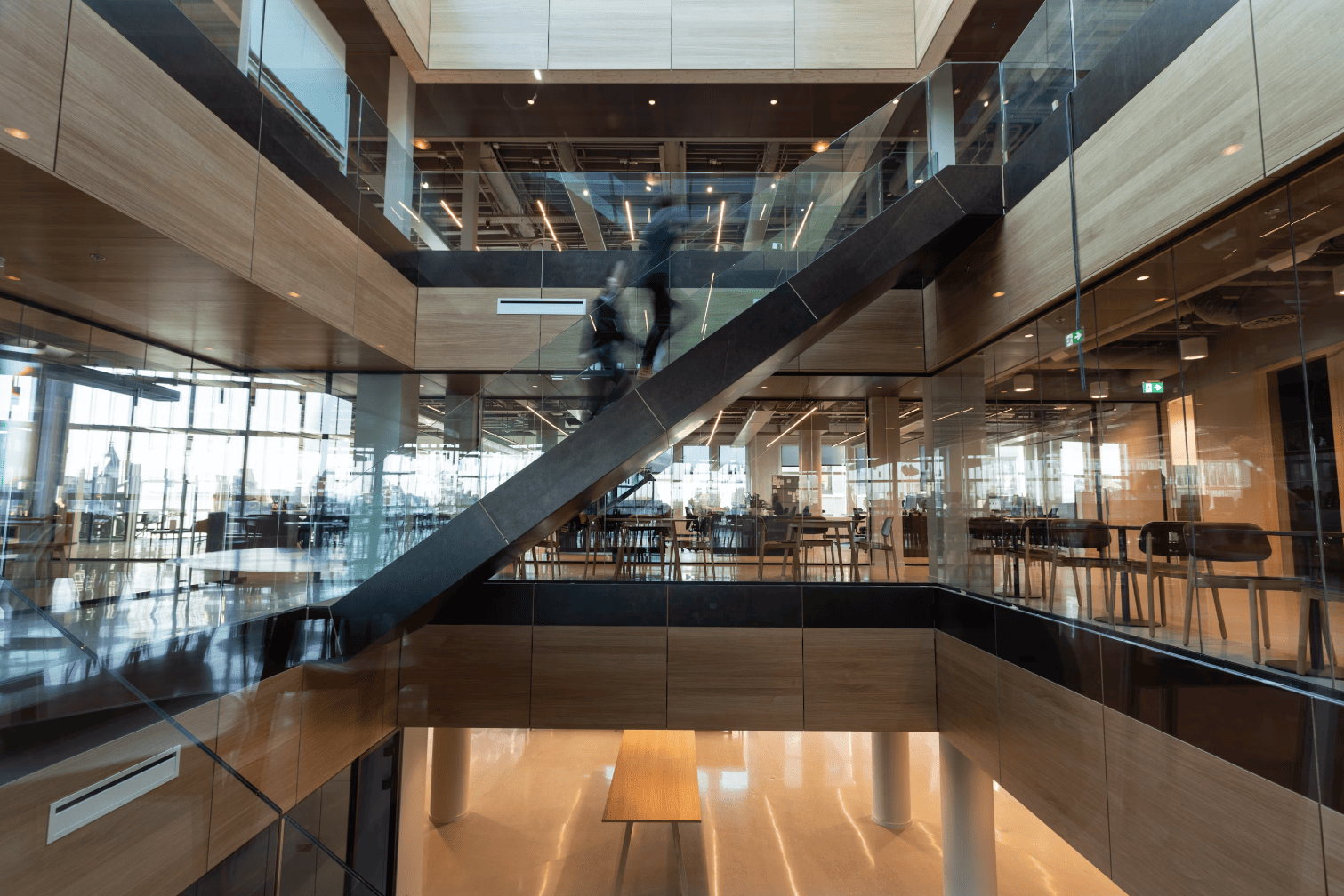 選擇邁可斯，人才不流失！